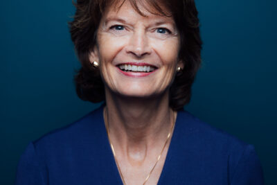 Lisa Murkowski — official portrait
