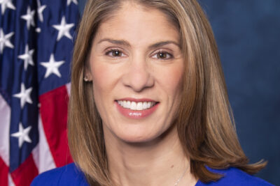 Lori Trahan — official portrait