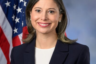 Maggie Goodlander — official portrait