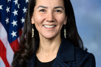 Mary Peltola — official portrait